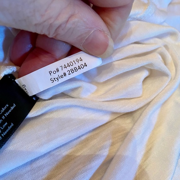 ⚜️Boston Proper “I dont sweat I sparkle” Tee⚜️ NWOT - Picture 9 of 11